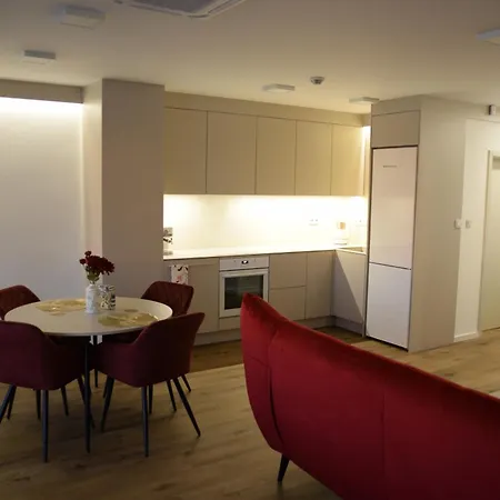 Апартаменты Zermanice *