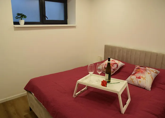 Апартаменты Zermanice *